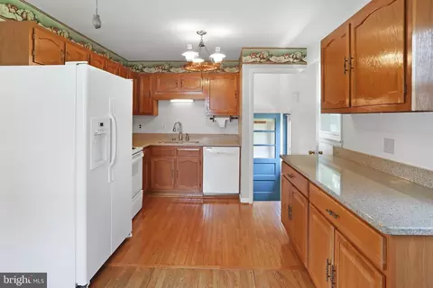 Kitchen - 321 E St, Purcellville, VA 20132 photo 1 of 2