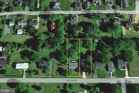 View/Area - 321 E St, Purcellville, VA 20132 photo 1 of 1