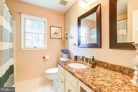 20662 Ashleaf Ct, Sterling, VA 20165 photo 16