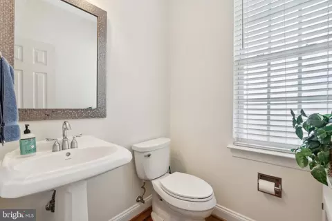 42795 Explorer Dr, Brambleton, VA 20148 photo 16