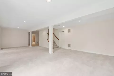 42795 Explorer Dr, Brambleton, VA 20148 photo 31
