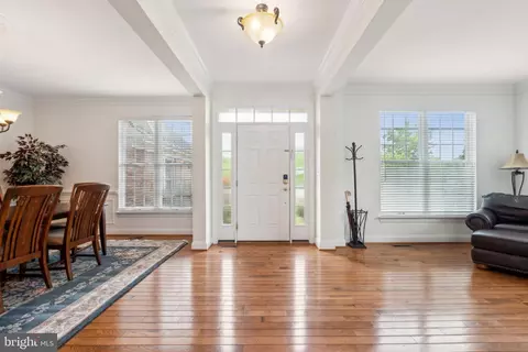 42795 Explorer Dr, Brambleton, VA 20148 photo 4