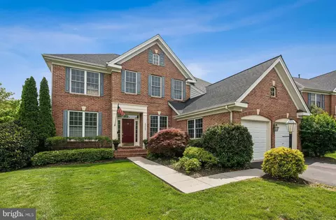 42795 Explorer Dr, Brambleton, VA 20148