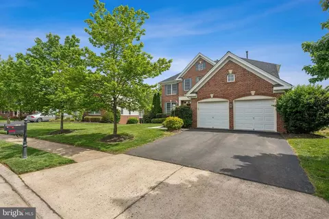 42795 Explorer Dr, Brambleton, VA 20148 photo 3