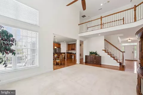 42795 Explorer Dr, Brambleton, VA 20148 photo 10