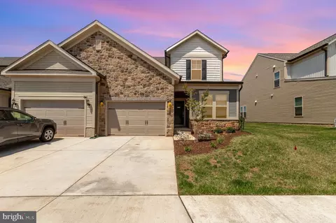 46410 Blackrock Summit Ter, Sterling, VA 20164