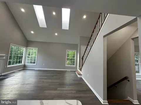 Entry Way - 43997 Needmore Ct, Ashburn, VA 20147 photo 20 of 20