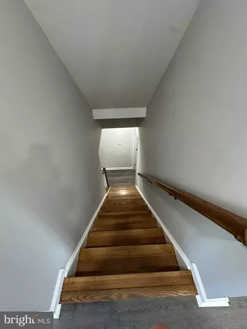 Entry Way - 43997 Needmore Ct, Ashburn, VA 20147 photo 7 of 20