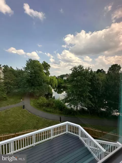 View/Area - 43997 Needmore Ct, Ashburn, VA 20147 photo 2 of 2
