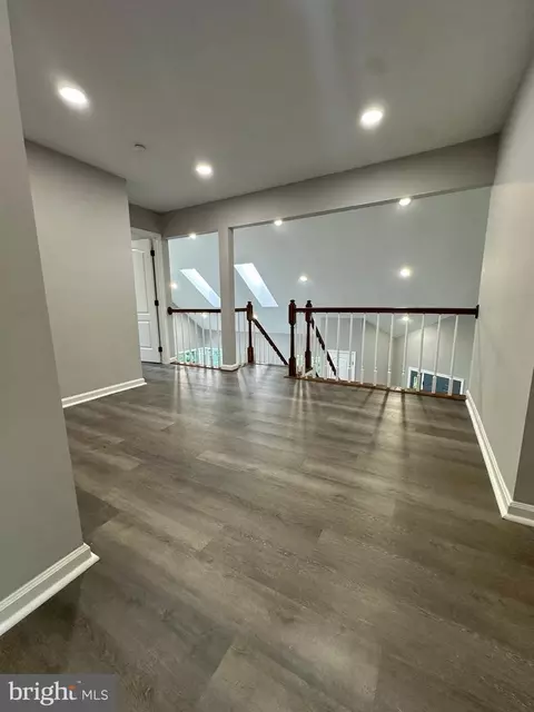 Entry Way - 43997 Needmore Ct, Ashburn, VA 20147 photo 8 of 20