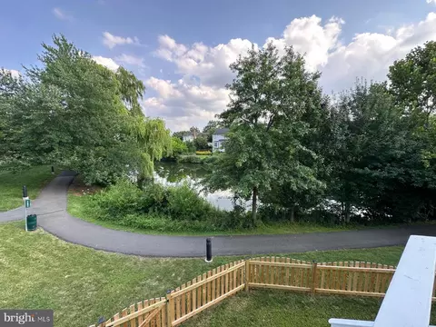 View/Area - 43997 Needmore Ct, Ashburn, VA 20147 photo 1 of 2