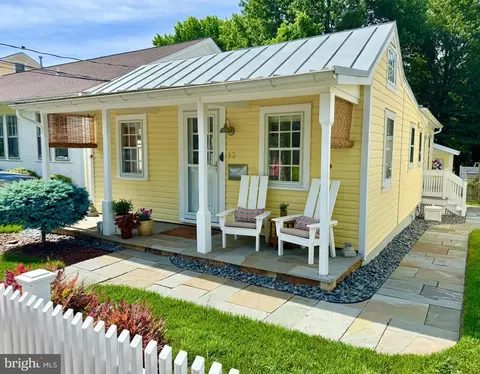 13 Union St NW, Leesburg, VA 20176