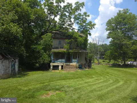 20991 Greengarden Rd, Bluemont, VA 20135