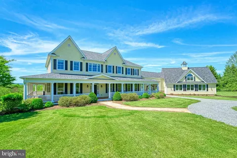 39918 Lookout Ln, Waterford, VA 20197