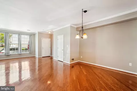 20242 Macglashan Ter, Ashburn, VA 20147 photo 7