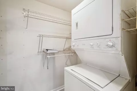 20242 Macglashan Ter, Ashburn, VA 20147 photo 32