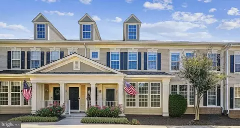20242 Macglashan Ter, Ashburn, VA 20147 photo 2