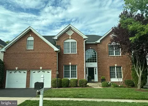 42518 Lewiston, South Riding, VA 20152