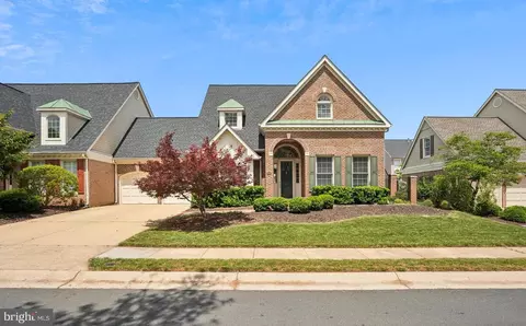 43692 Bermuda Dunes Ter, Leesburg, VA 20176