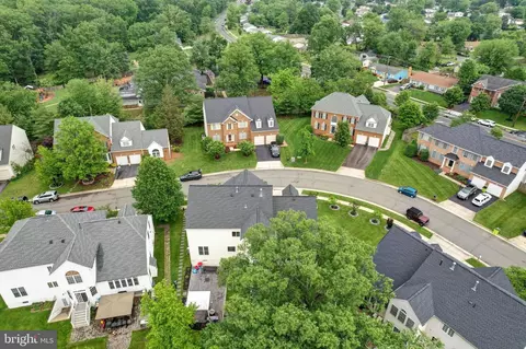 View/Area - 45932 Pullman Ct, Sterling, VA 20164 photo 4 of 6