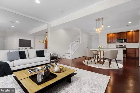 21552 Romans Dr, Ashburn, VA 20147