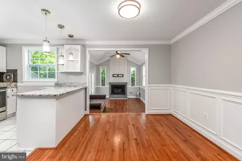 1308 E Beech Rd, Sterling, VA 20164 photo 8