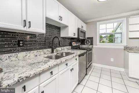 1308 E Beech Rd, Sterling, VA 20164 photo 11