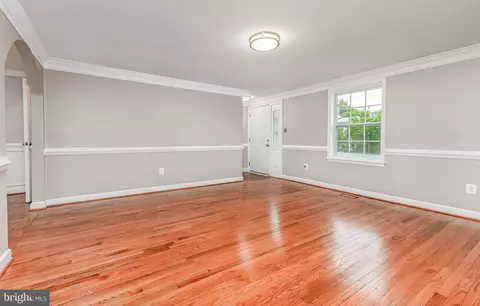 1308 E Beech Rd, Sterling, VA 20164 photo 5