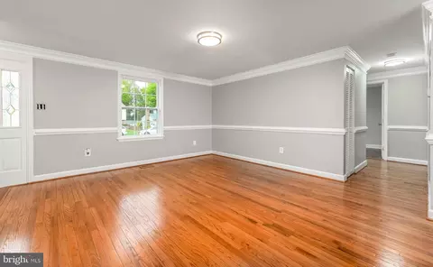 1308 E Beech Rd, Sterling, VA 20164 photo 6
