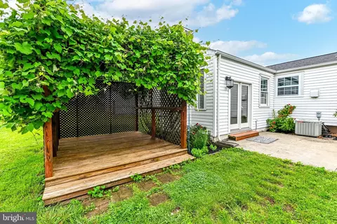 1308 E Beech Rd, Sterling, VA 20164 photo 27
