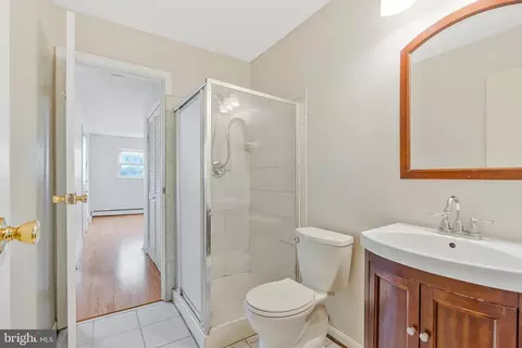 201 E Lynn Ct, Sterling, VA 20164 photo 13