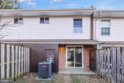 Exterior - 312 E Cornell Dr, Sterling, VA 20164 photo 2 of 3