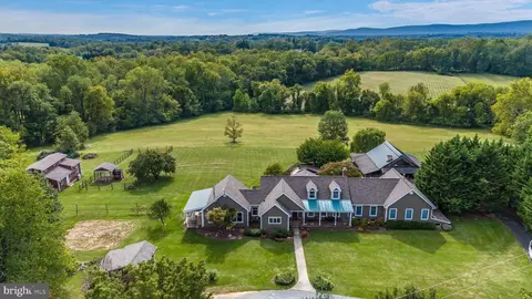 40625 Tankerville Rd, Lovettsville, VA 20180
