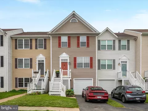 631 Radford Ter NE, Leesburg, VA 20176