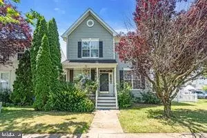 42783 Freedom St, Chantilly, VA 20152