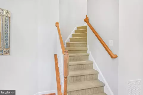 42952 Miltec Ter, Chantilly, VA 20152 photo 14