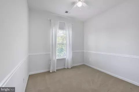 42952 Miltec Ter, Chantilly, VA 20152 photo 16