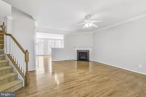42952 Miltec Ter, Chantilly, VA 20152 photo 7
