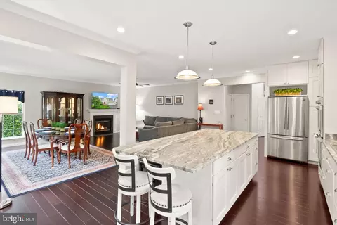 20355 Snowpoint Pl, Ashburn, VA 20147 photo 11
