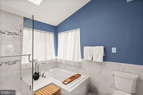 20355 Snowpoint Pl, Ashburn, VA 20147 photo 32