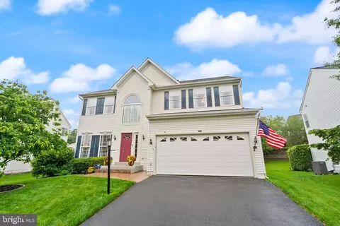 20355 Snowpoint Pl, Ashburn, VA 20147