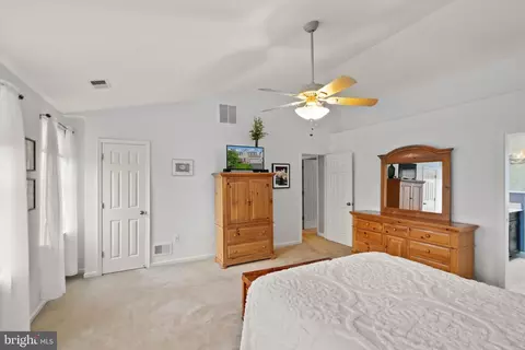 20355 Snowpoint Pl, Ashburn, VA 20147 photo 27