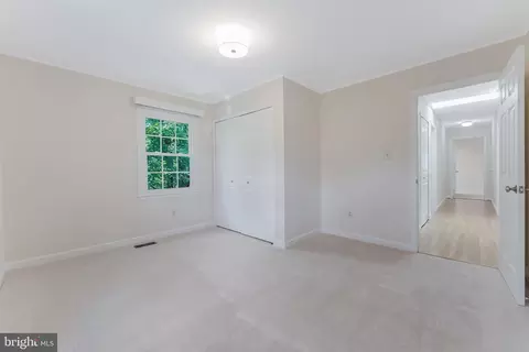Bedroom - 21119 Deep Furrow Ct, Ashburn, VA 20147 photo 10 of 14