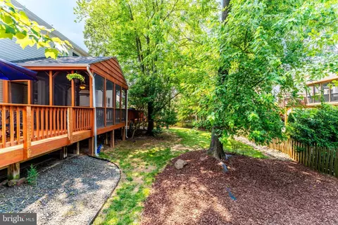 Exterior - 21119 Deep Furrow Ct, Ashburn, VA 20147 photo 10 of 22