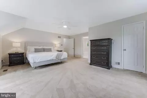 Bedroom - 21119 Deep Furrow Ct, Ashburn, VA 20147 photo 3 of 14