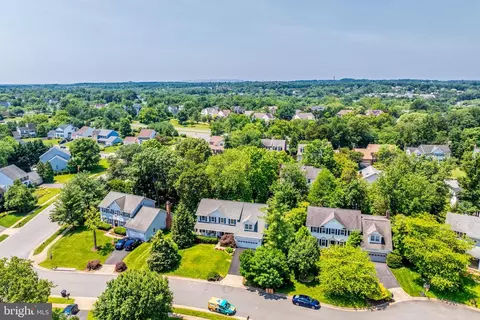 View/Area - 21119 Deep Furrow Ct, Ashburn, VA 20147 photo 4 of 5
