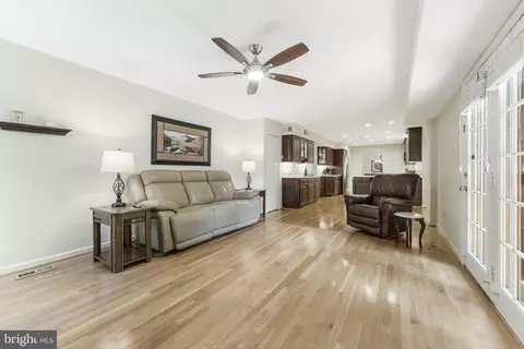 Entry Way - 21119 Deep Furrow Ct, Ashburn, VA 20147 photo 4 of 9