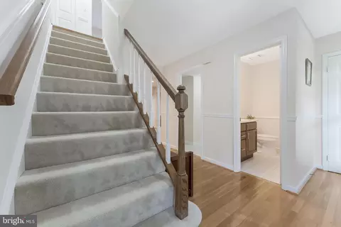 Entry Way - 21119 Deep Furrow Ct, Ashburn, VA 20147 photo 5 of 9