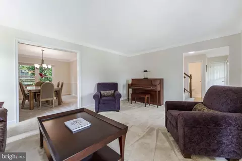 Living - 21119 Deep Furrow Ct, Ashburn, VA 20147 photo 2 of 7