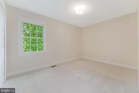 Bedroom - 21119 Deep Furrow Ct, Ashburn, VA 20147 photo 8 of 14